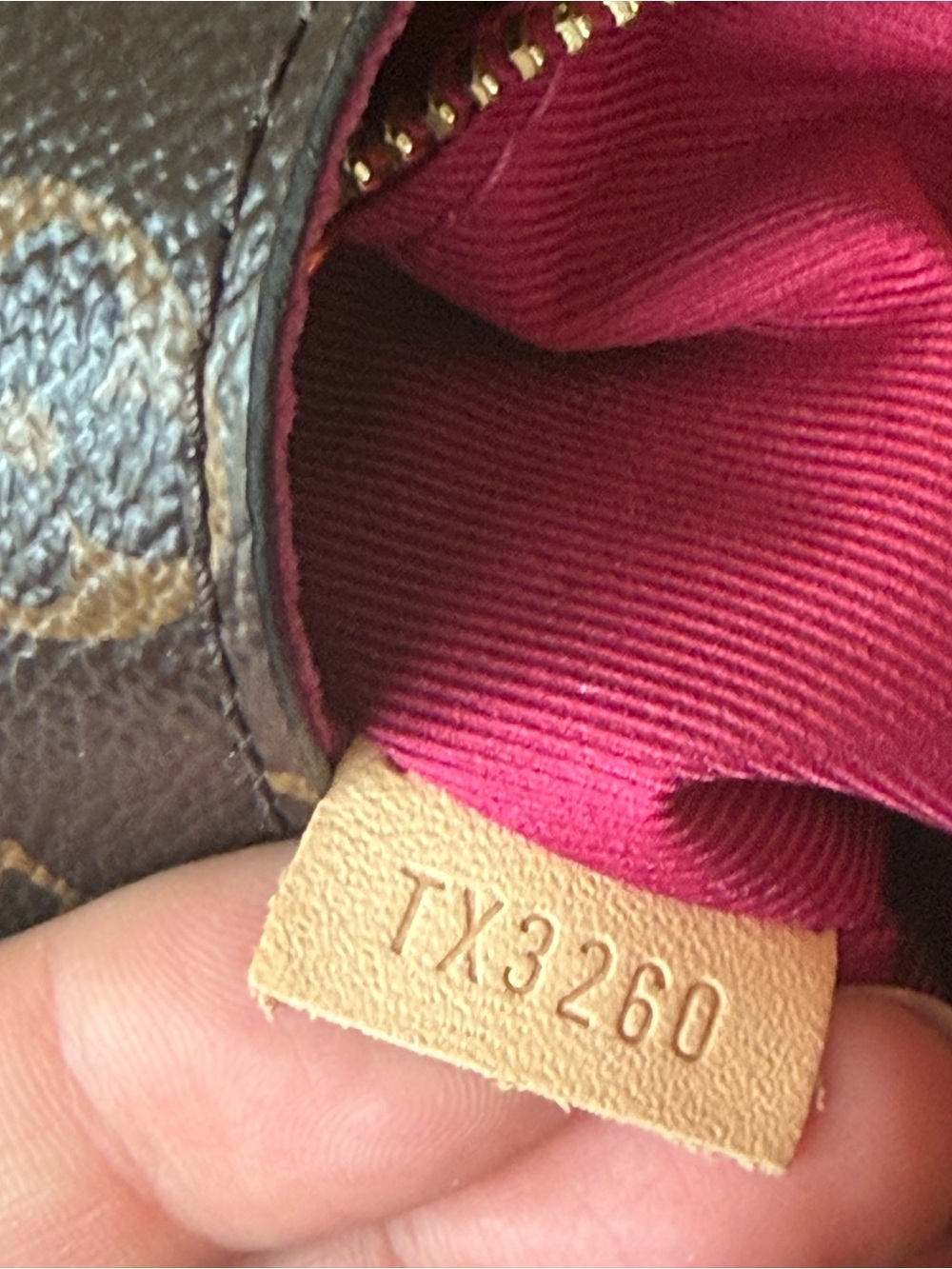 Louis Vuitton Graceful PM Canvas Shoulder Bag in Brown with Pink Interior - Picture 7 of 12